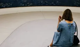 「當一個白富美經歷家庭破產」：人終歸還是得自力更生