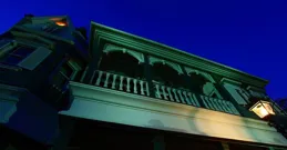 佛子高不可攀，晚上卻跪著求寵愛