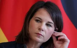 紮哈羅娃懟德外長：嚼嚼口香糖