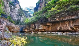 荊浩筆中【匡廬圖】的原型乃是中國第一情峽