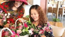 歲月悠長，四季無恙，誰以時光，句讀歲月，誰以流年，註解光陰