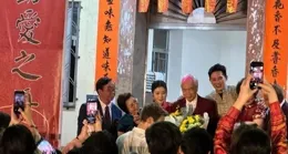 「香港炒作王」宣布要連辦18場婚禮，效仿前任邀請李龍基唱歌