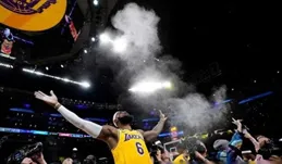 狂轟40 20 8！歷史第一！NBA77年難遇的狀元，你真的