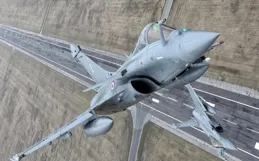 36架飆風拿捏200架殲20？騙印度哥們沒事，別把自己騙了