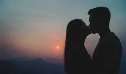 毀掉一個女生最快的方法：就這4個