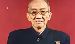 誌願軍180師兵敗北韓，政委慘成美軍俘虜，回國後的他怎麽樣了？