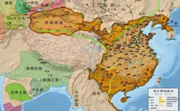 1757年乾隆收復新疆，為何1884年選擇建省？左宗棠：要謹防沙俄