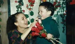 怎麽看英達離婚後對巴圖的態度？