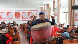 高考成績只能上專科，但是父母覺得上專科不如給我投資去開零食店，各位覺得是上專科好還是聽父母的去開店?