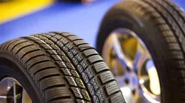 汽车轮胎多久要更换，哪些驾驶习惯会对轮胎寿命造成损害？
