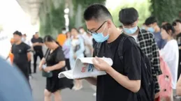 初一女學生看完【我的阿勒泰】，人生發生了逆轉