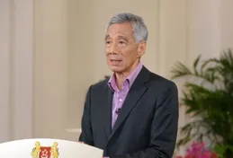 李顯龍宣誓就職新加坡國務資政