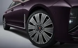 一來就成「新標桿」！配自研V6+空懸，價格「腰斬」的寶馬不香了