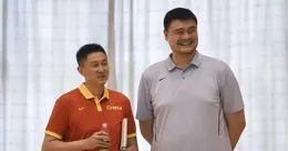 男籃換帥風暴！郭士強接棒，本土三將輔佐，杜鋒婉拒重任！