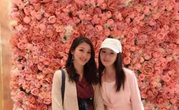 竇靖童與妹妹同框亮相，身材雖不敵妹妹，卻靠穿搭逆襲，氣質完勝