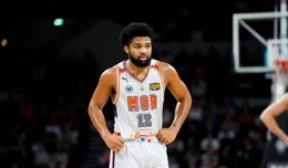 前火箭棄將與老東家完成續約，他在夏季聯賽中的表現堪稱災難？