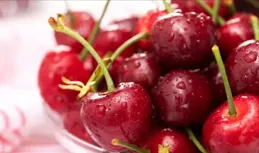 56歲大姐愛吃櫻桃，連續3個月沒斷過，現在身體狀態出現什麽變化