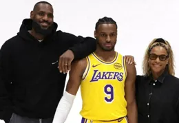 5000萬超老詹！太陽薪資快爆了，杜蘭特眼光很準！真該搶下哈登啊