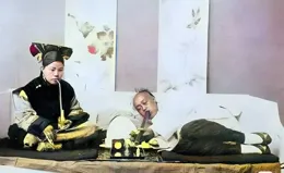 清朝服飾相比漢服的優點在哪？