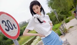 張藝凡出道位風波再起，網友力挺實力派：憑什麽要讓位？