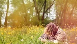 我從容地，走向夏的深處