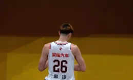 周琦續約機率提升，廣東訓練師曬動態，造謠去北京止步！