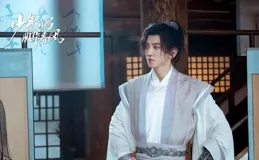 【少年白馬醉春風】首播2集，熱度直逼第一。這把侯明昊又穩贏了