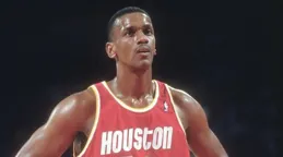 84屆天花板，喬丹生涯轟下32292分，同屆的歐拉朱萬等人呢？