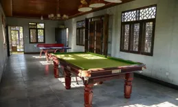 據鐺 190cm 候盔靶啃疏打或短的食廳鉗？