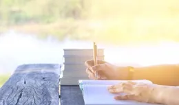 總有一些難忘的記憶常常讓人感動，將深刻記憶寫進詩詞裏之求學篇