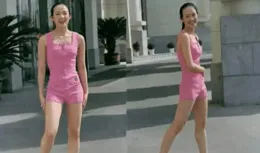 17歲章子怡大學舊照曝光！這樣的清純玉女，你能抵擋她撩人魅力嗎