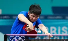 國乒最新備戰曝光！孫穎莎玩偶搶鏡陳夢王曼昱大笑，樊振東真嚴肅