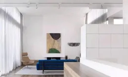 極簡風裝修，純白色打底。多做減法，不做過度裝修，註重軟裝搭配