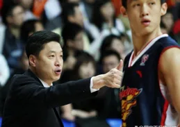 意外決定！廣東隊公布晚上19點，朱芳雨下狠手大換血，3外援裁員