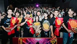 導演烏爾善攜電影【異人之下】南京路演