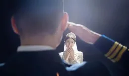 「松枝綠」遇上「浪花白」，甜到齁的雙軍戀！