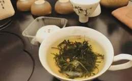 蓮藕是肺癌「清道夫」？醫生忠告：若想肺部紅潤，堅持3吃3不做