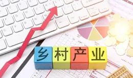 這絕對是假的！現在在農村不可能還有農民每個月掙不到5000元的！