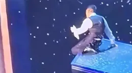 劉德華演唱會高台滑跪事件後續：保險公司登門協商終止保險協定！