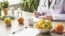 「減肥神藥」別亂吃，不吃碳水易傷身！減肥有哪些誤區？醫生提醒→