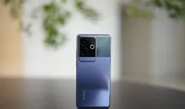 下半年的手機「卷王」來了，訊號強勁，逆市降價，還有一堆先發