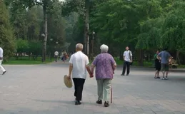 人過六十：「經常去五地，子孫會變富」，去哪五地呢？都有啥道理