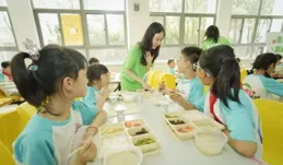 融入航海航運要素，這個小學生愛心暑托班有特色