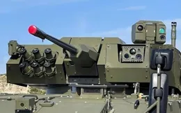 烏茲別克國產大八輪，有年度最醜前臉，還是個大頭娃娃」