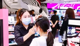 廝殺慘烈的中國美妝市場，這家零售巨頭如何突出重圍