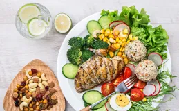 力量訓練，什麽時候開始都不晚，幫你留住肌肉、對抗衰老