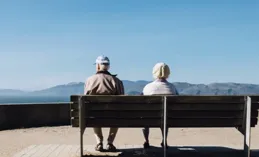 男人步入「衰老期」，身體會有6個提醒，攔都攔不住，女性多了解