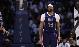 最後一搏？WOJ：湖人與鵜鶘秘密接觸，佩林卡詢價英格倫