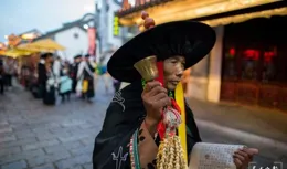 美好生活在雲南｜雲南民族村火把節：點燃火把，縱情打跳！