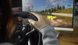 擬真程度比較高的賽車遊戲有哪些？